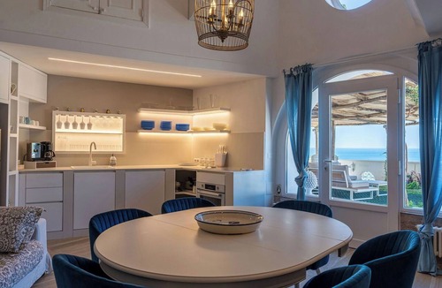 Maiori Villa | Villa in Erchie with 4 bedrooms sleeps 8