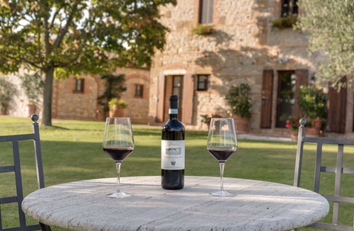Montepulciano Villa | Villa in Montepulciano with 7 bedrooms sleeps 14