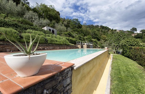 Cortona Villa | Villa in Torreone with 4 bedrooms sleeps 10