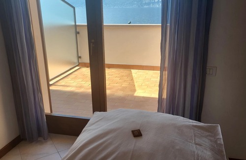 Brenzone sul Garda Bed & Breakfast | Villa Josefine Fron Lake - Adults Only