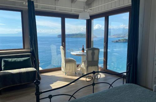 San Nicola Arcella House | Villa La Petra - Hotel boutique