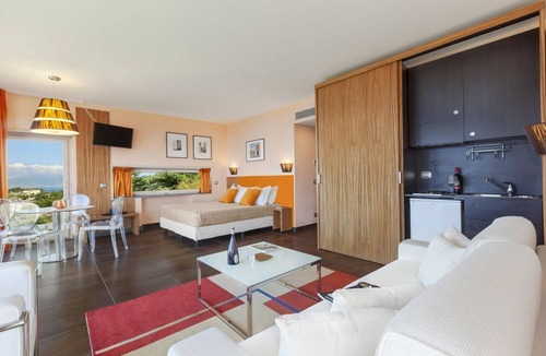 Schiazzano Villa | Villa Lea - Twelve Bedroom Villa, Sleeps 24