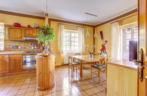 Velletri Villa | Villa Luce-Casa vacanza con vista panoramica mare.