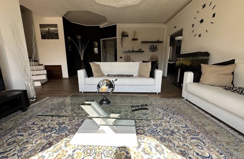 Santa Maria Imbaro House | Villa MA-YA