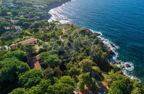 Madonna delle Grazie Villa | Villa Madonna delle Grazie con accesso privato al mare - Goelba