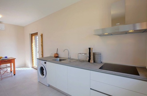 Belvedere Ostrense House | Villa Monteluce A: A welcoming apartment that is part of an ancient country house surrounded by meadows and by green hills, with Free WI-FI.
