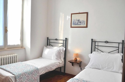 Capranica Villa | Villa Montecasciano