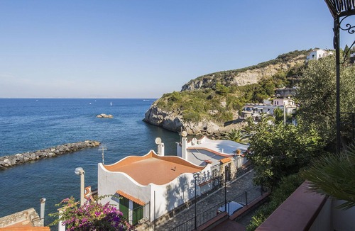 Massa Lubrense Villa | Villa Ortensia with Private Pool, Sea View, Near the Sea