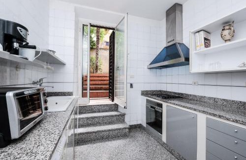 Monteverde Apartment | Villa Pamphili Classic Garden
