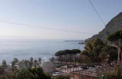 Terracina Apartment | Villa Paola Vista Mare - Fronte Mare - Free Parking - Wi-Fi