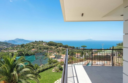Schiazzano Villa | Villa Poggio Di Luce - Luxury with Heated Pool