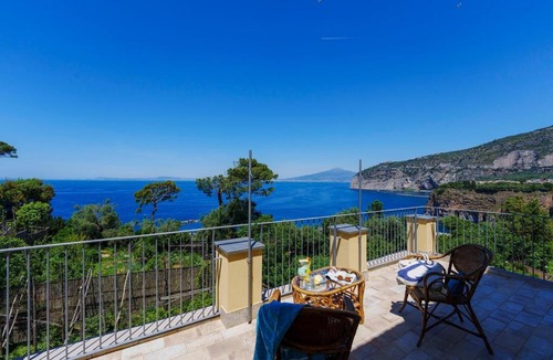 Sant'Agnello Apartment | Villa Preziosa al Pizzo 3 km da Sorrento