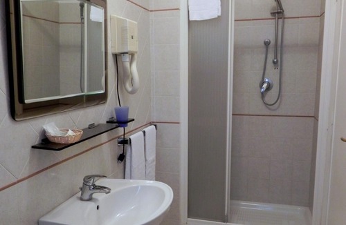 Genzano di Roma Hotel | Villa Robinia