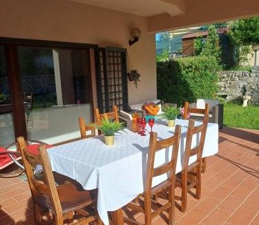 Caporciano Villa | Villa Rosa