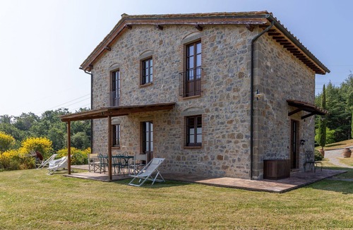 Castiglione d'Orcia Villa | Villa San Michele - Villa with swimming pool in Orcia Valley, Tuscany