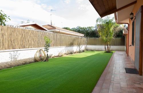 Latina Lido Villa | Villa Serena-250metri dal mare -Wifi- Free Parking