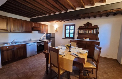 Monteroni d'Arbia Villa | Villa sleeps 14 with private pool