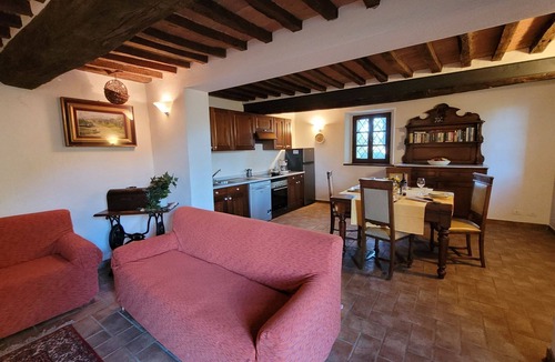 Monteroni d'Arbia Villa | Villa sleeps 14 with private pool