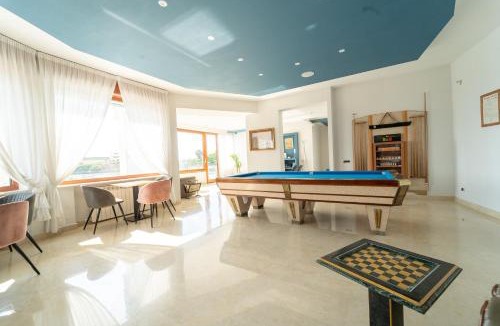 Pozzuoli Bed & Breakfast | Villa Tito Livio - The Gulf Horizon Capri - Luxury Villa with Panoramic Pool & Capri View