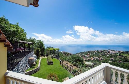 Sant'Agata sui Due Golfi Villa | Villa Turtle