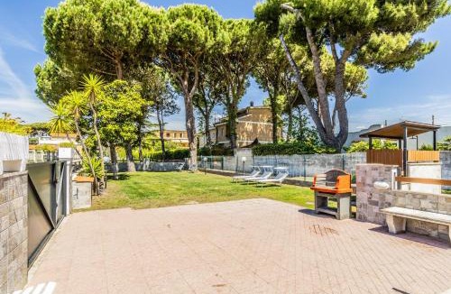 Latina Lido Villa | 'Villa Venere Superior' 50mt Sea-Jacuzzi-Free Parking-Garden