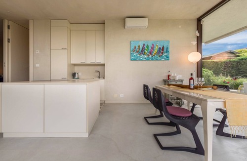 Bardolino Villa | Villa Vista Lago with Lake View, Communal Pool and Air Conditioning