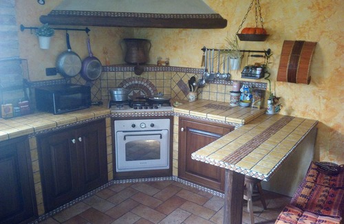 San Giovanni Teatino House | VILLA WITH A GARDEN, 5 KM FROM THE SEA