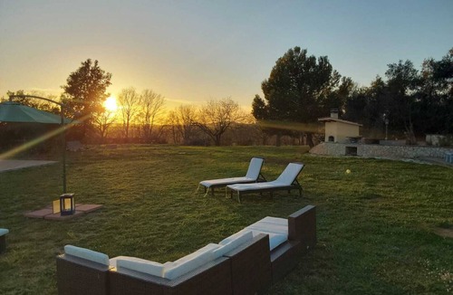 Montalto di Castro House | Villa with fountain in Maremma