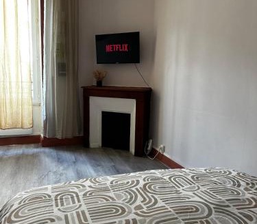 Brive-la-Gaillarde Apartment | Villa Zola climatisé proche du centre et de la gare
