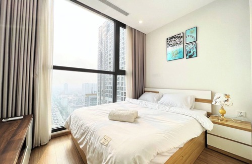 Tu Liem Apartment | VincomPlaza Vinhome Skylake 2BR