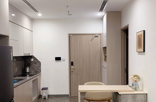Bac Giang Apartment | Vinhomes lake and city view in center Bac Giang