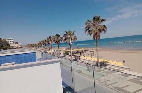 Termoli Apartment | Viola Sul Mare Apartment - Panoramic Terrace on the Sea and Borgo Antico in Termoli