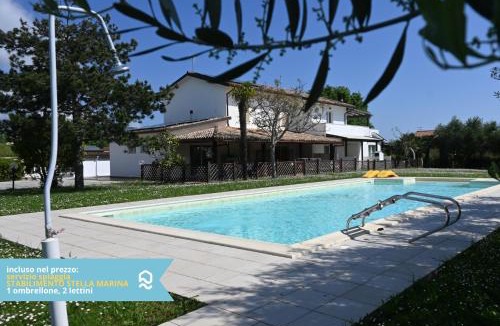 Villaggio Taunus Apartment | VIVA3 - Numana, ampio trilocale in villa con piscina