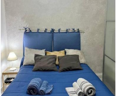Vomero Apartment | Vomero House with Free Parking 410 cm