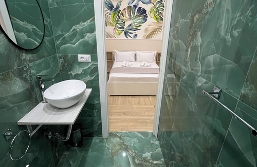 Vasto Hotel | VPM room's central train station