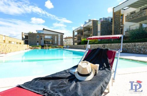 Rivoltella Apartment | Warda Lovely Suite DesenzanoLoft Official Partner Homes & Villas by Marriott Bonvoy
