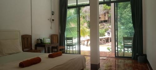 Koh Rong Apartment | water fall resort soksan