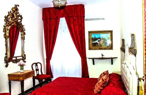 Santa Lucia House | WELL COME - Piazza Plebiscito