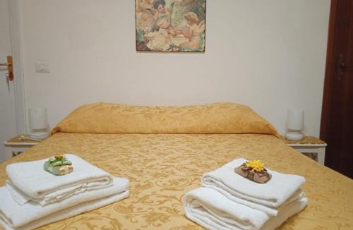 Santa Lucia House | WELL COME - Piazza Plebiscito