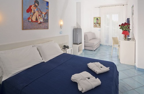 Forio Bed & Breakfast | Wellness and relaxing time in Ischia per 16 people