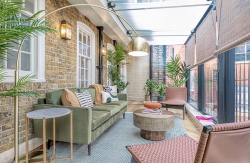 Westminster Apartment | Westminster Fire Station Stylish Apartment