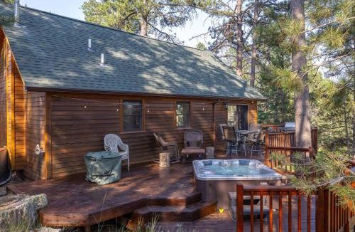Rimrock House | Whispering Pines Cabin