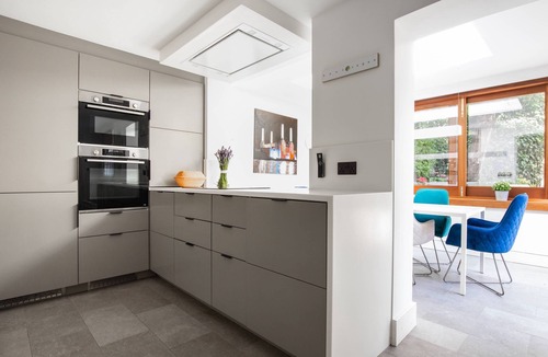 Waterloo House | Whittlesey Street - Three Bedroom House, Sleeps 6