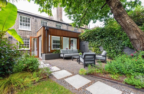 Waterloo House | Whittlesey Street - Three Bedroom House, Sleeps 6