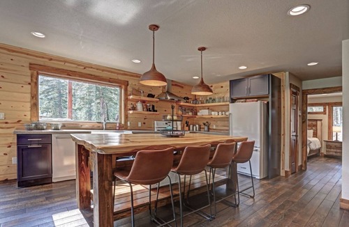 Deadwood Cabin | Wildercreek Lodge
