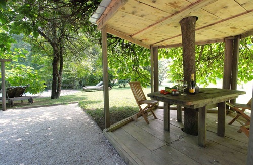 Cornuda Apartment | Wonderful villa for 6 guests with private pool, sauna, WIFI and pets allowed