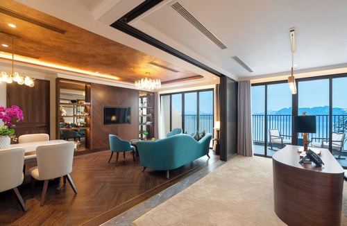 Van Don Hotel | Wyndham Garden Sonasea Van Don
