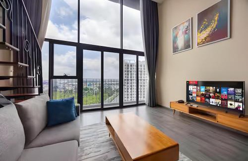 Tay Ho Hotel | XÔI Lotte Pentstudio West Lake