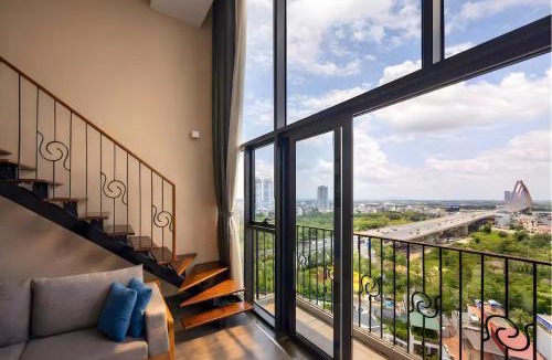 Tay Ho Hotel | XÔI Lotte Pentstudio West Lake