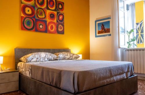 Tuscolano Apartment | Yellow Pop Apartment - Design e Colore a Roma